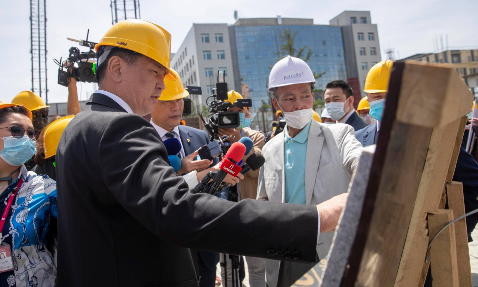 “Чингис хаан” хаадын музейн барилгыг төлөвлөсөн хугацаандаа дуусгана