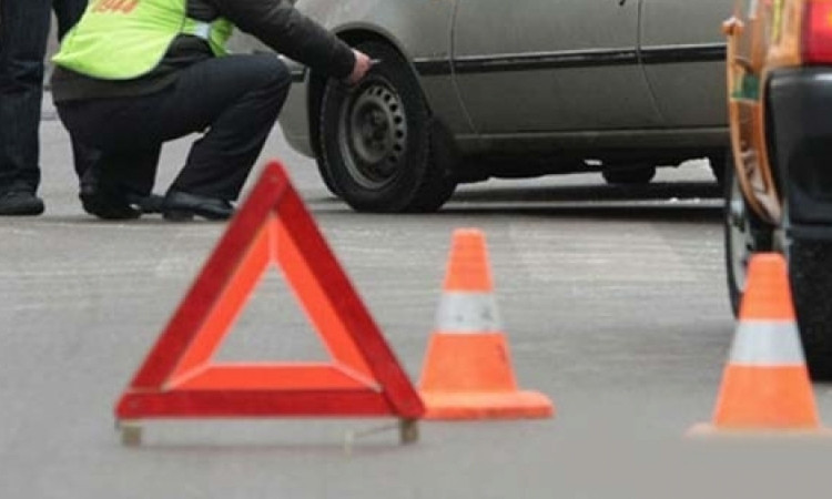 Өчигдөр авто ослоор нэг хүүхэд нас барж, таван хүн гэмтжээ