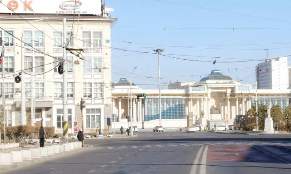 Даваа гарагаас нийслэлийн төр, захиргааны алба хаагчид 08:00-17:00 цагт ажиллана
