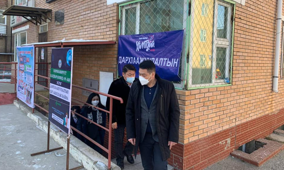 Баянзүрх дүүргийн зарим өрхийн эмнэлэгт Эрүүл мэндийн сайд С.Энхболд ажиллав