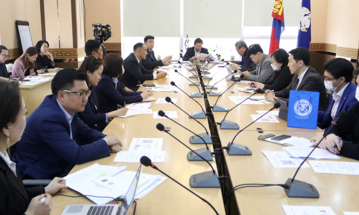 Түгжрэл бууруулах дунд хугацааны хөтөлбөрийг танилцуулж, мэргэжилтнүүдийн саналыг авлаа