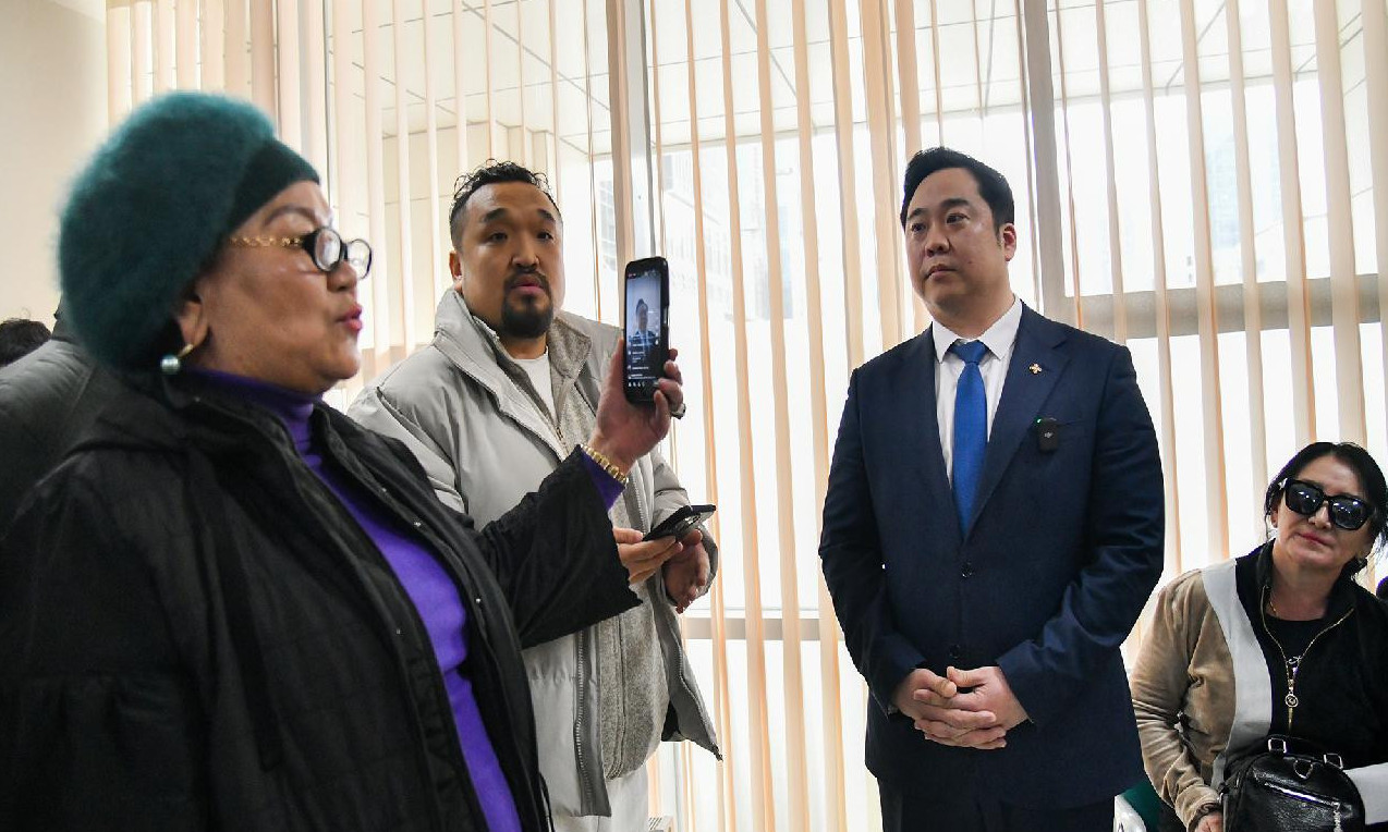 НИТХ-ЫН ДАРГА А.БАЯР О.ОТГОНТӨГС НАРЫН ИРГЭДИЙГ ХҮЛЭЭН АВЧ УУЛЗЛАА