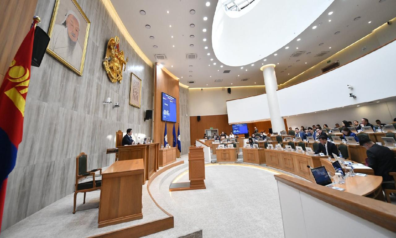 УЛААНБААТАР ХОТОД БАЙГУУЛАХ “МЕТРО”-НЫ ТӨСЛИЙН ШИНЭЧИЛСЭН ТЭЗҮ-Г ДЭМЖЛЭЭ