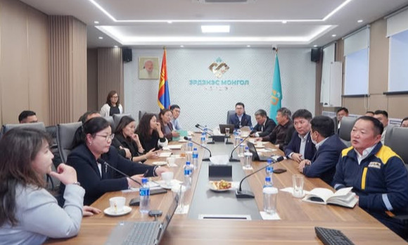 "ААНОАТ-ын тухай хуулийн шинэчлэл" сэдвээр сургалт зохион байгууллаа