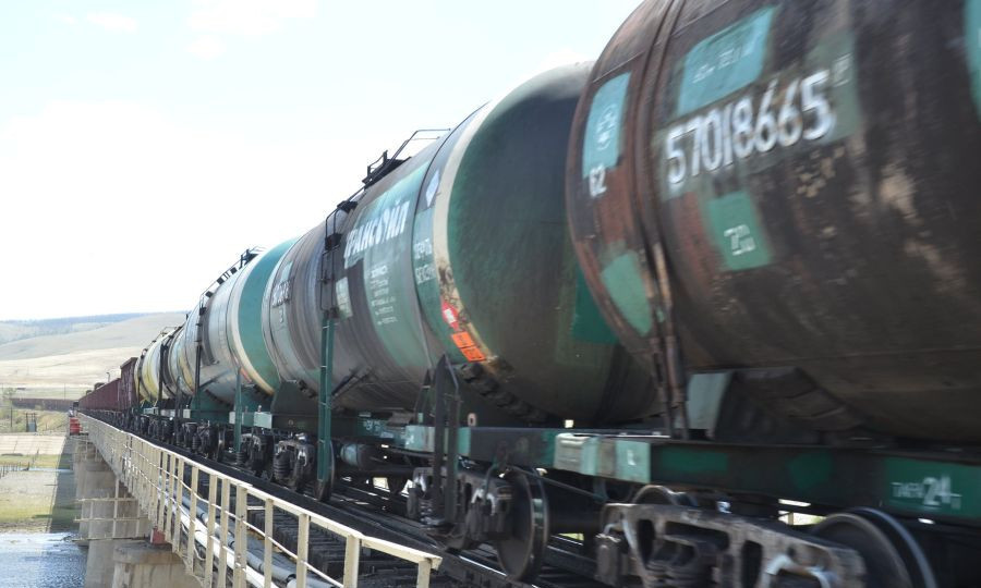 Авто бензиний импорт өнгөрсөн сард 40 хувиар нэмэгджээ