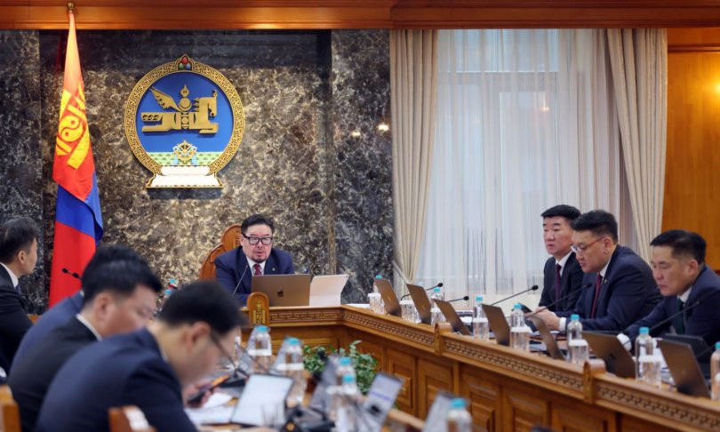 Гашуунсухайт боомт, улсын хилийн зурваст хууль зөрчиж олгосон 66 га газрыг төрийн мэдэлд буцаан авлаа