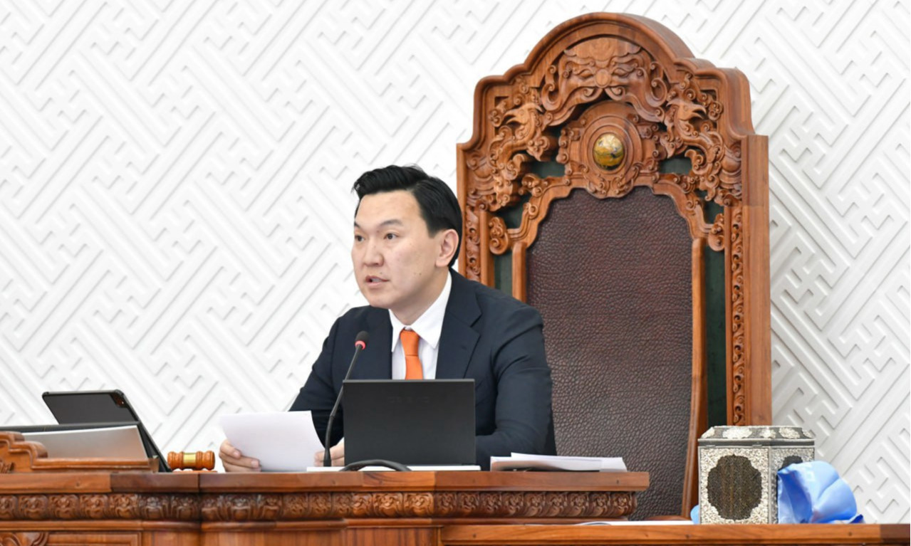 Н.Учралын Засгийн газар яамдын тоог хадгалж, нэг шадар сайд нэмнэ 