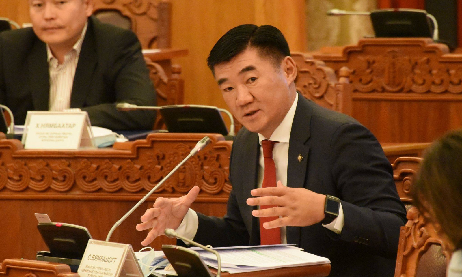 С.Бямбацогт Ерөнхийлөгчийн сонгуульд нэр дэвшихгүй гэдэг амлалт өгчээ