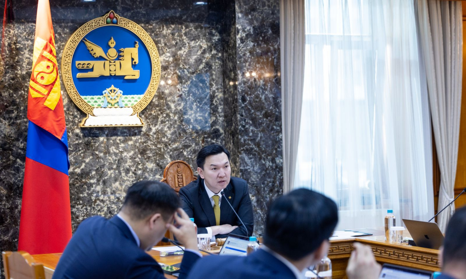 Багш, ажилчдын үндсэн цалинг 50 хувиар нэмэгдүүлж, нэмэгдэл, нэмэгдэл хөлсийг үндсэн цалингаас тооцож олгохоор боллоо