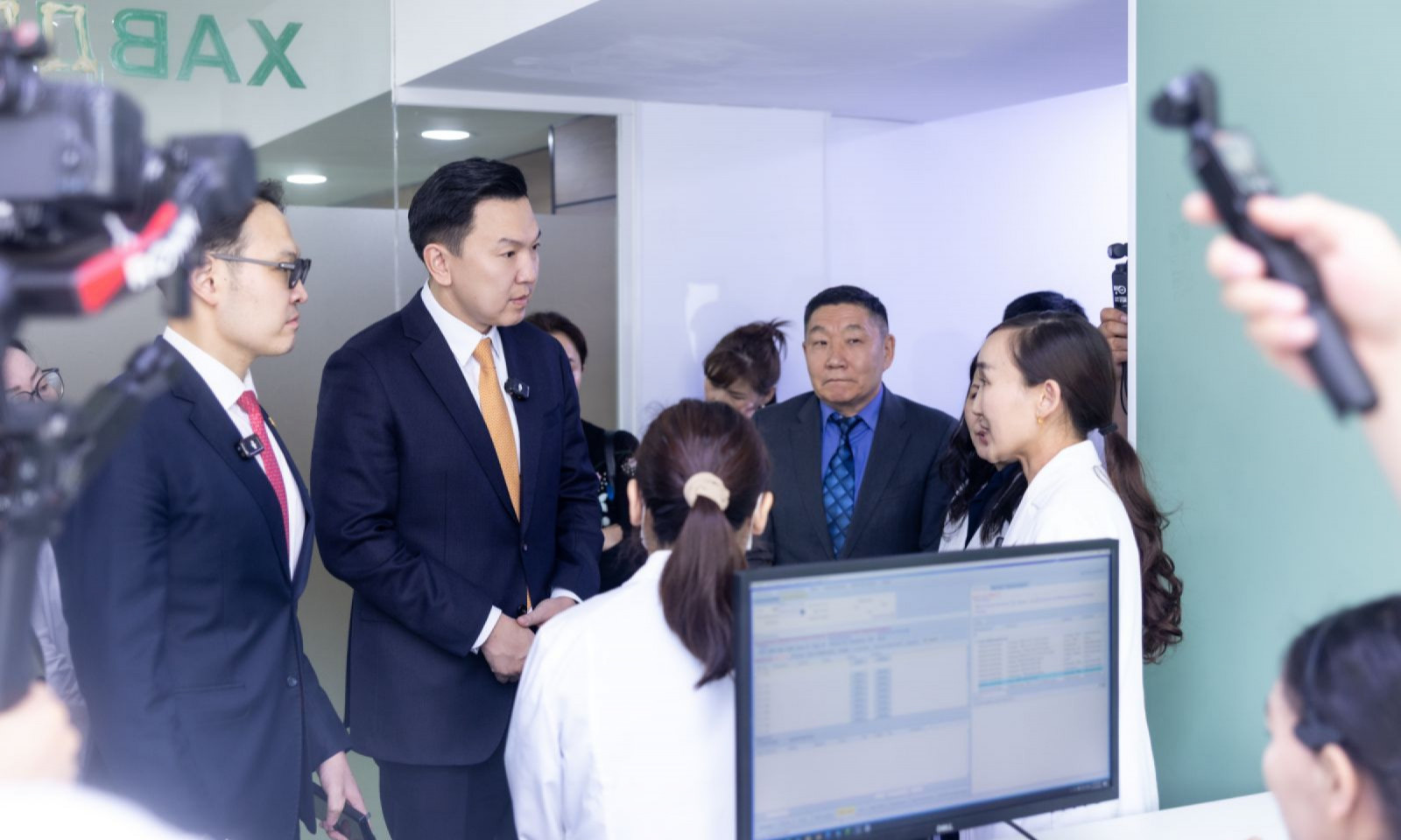 Эмч, ажилчдын цалингийн нэмэгдлийг нэмэгдсэн цалингаас тооцож олгоно