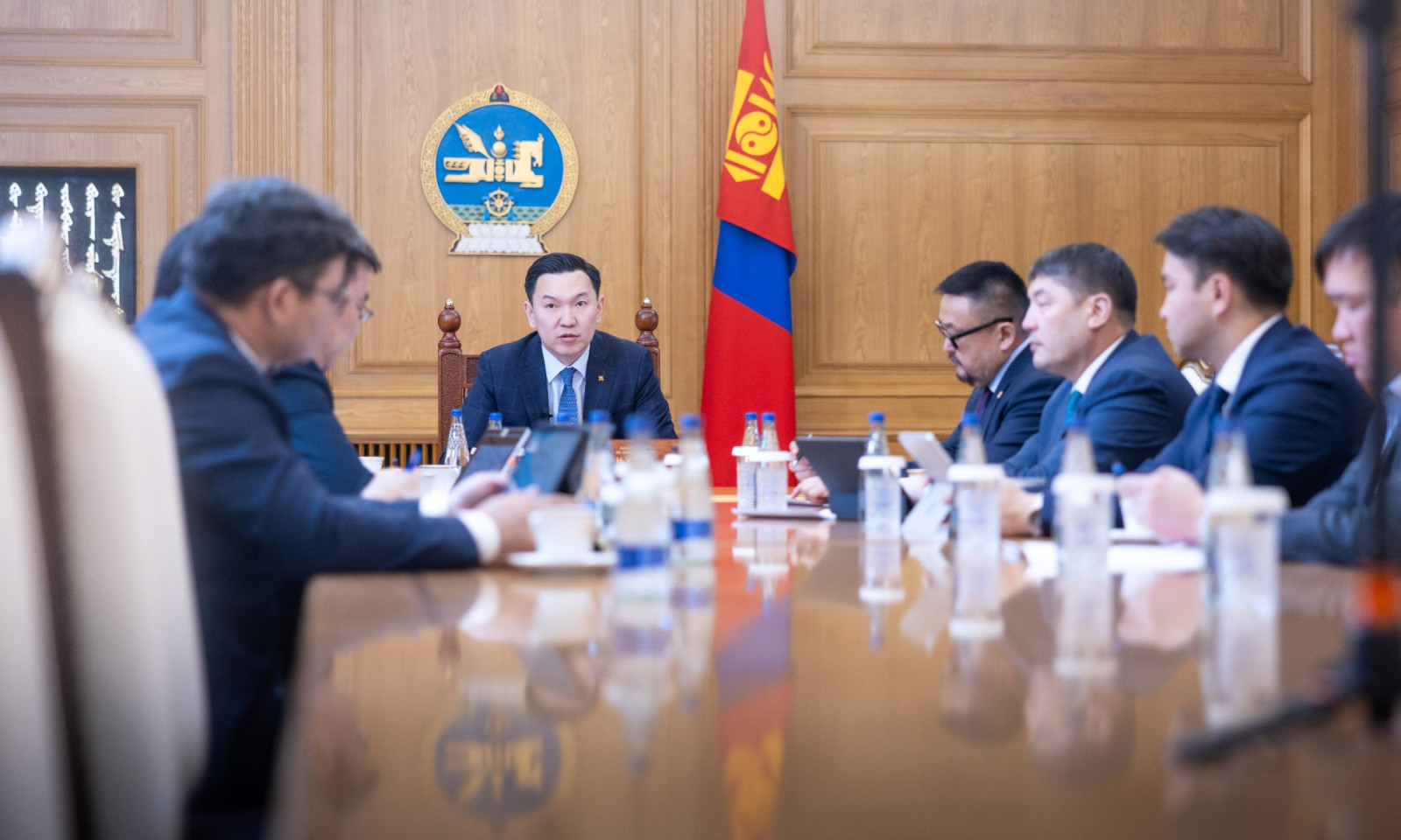 Татварын тухай хуульд аж ахуйн нэгж, иргэддээ боломж олгосон нэмэлт, өөрчлөлт оруулж, яаралтай хэлэлцүүлэхийг Ерөнхий сайд Н.Учрал үүрэг болголоо