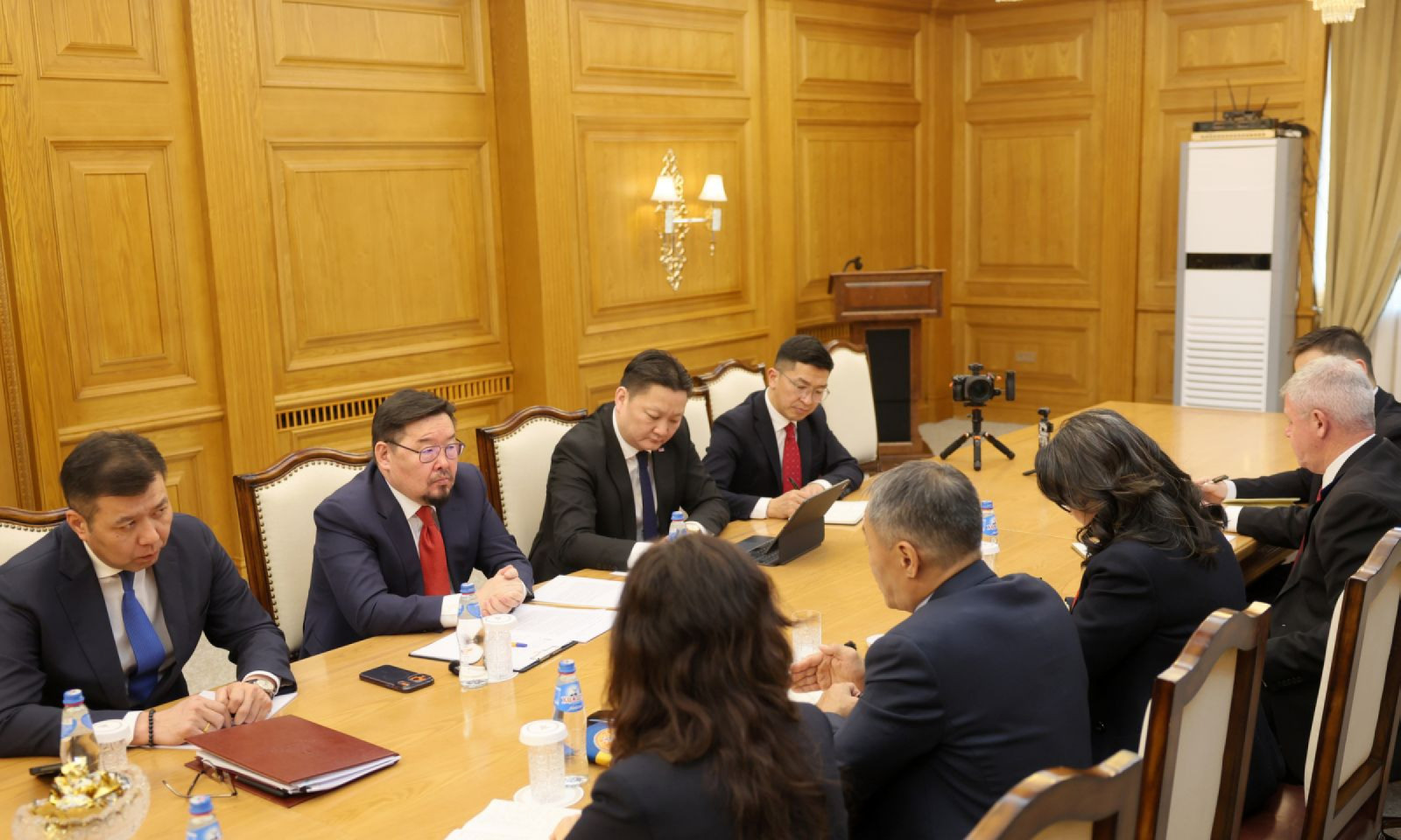 Оюу Толгой төслийн Монгол улсад ногдох өгөөжийг нэмэгдүүлэхээр санал нэгдэв