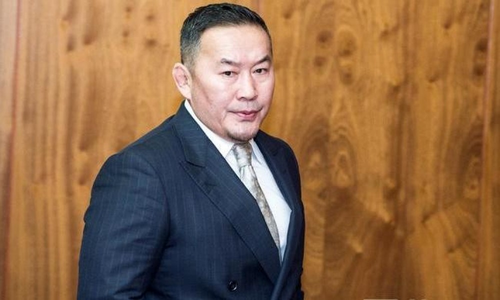 АТГ-аас зугтаж Ерөнхийлөгчид өрсөлдөхөөр Х.Баттулга шийджээ