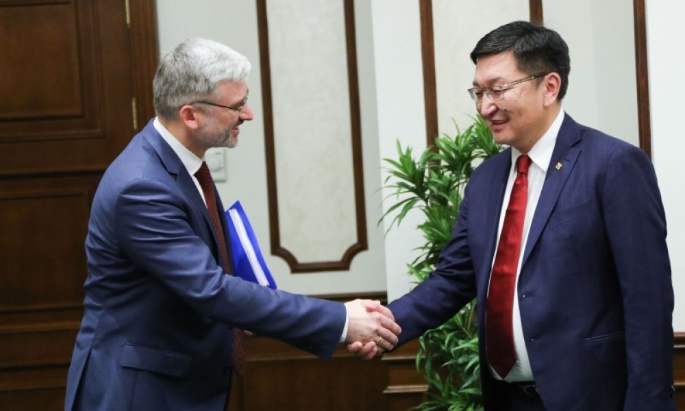 Монгол Улсын Зам, тээврийн хөгжлийн сайд Я.Содбаатар ОХУ-ын Тээврийн сайд Евгений Иванович Дитрихтэй уулзалт хийв