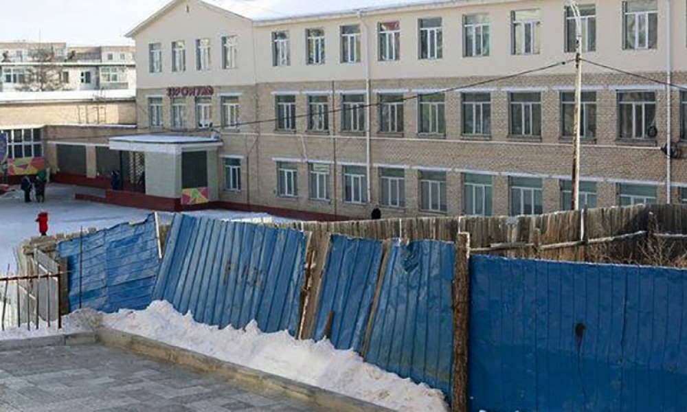 33-р сургуулийн газраас хумсалсан шийдвэрийг цуцална 