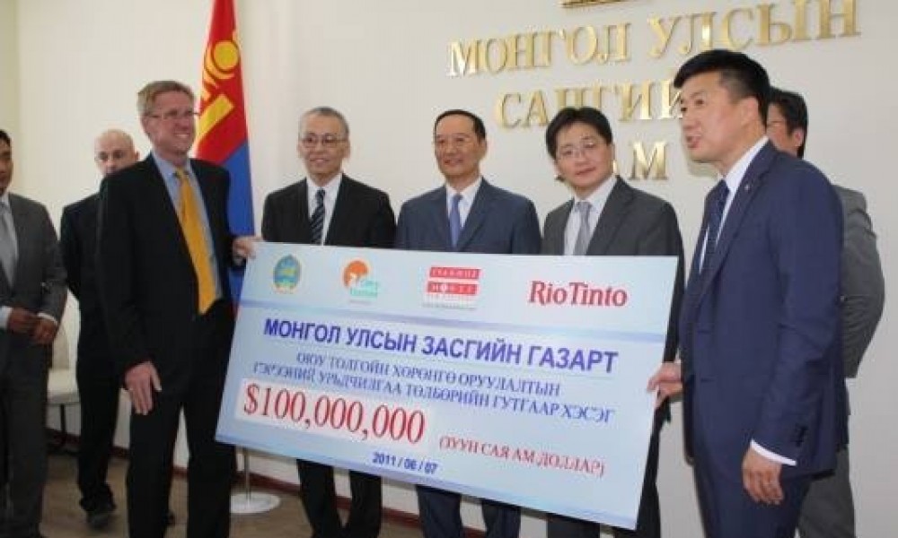 С.Баярцогтын араас С.Баяр, Д.Зоригт.Л.Гансүх нарыг баривчлах уу?
