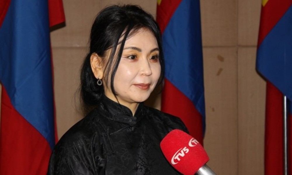 Т.Ганди, ЖЦолмон нар шинэ засагт багтахаар гүйж эхэллээ