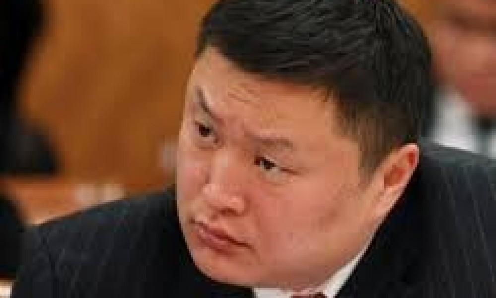 Б.Хурцыг элчин сайдаар томилж болохгүй олон шалтгаан байна