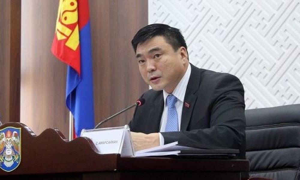 У.Хүрэлсүхээ Нийслэлийн засаг даргыг яаралтай батламжилж, ажилд нь оруул