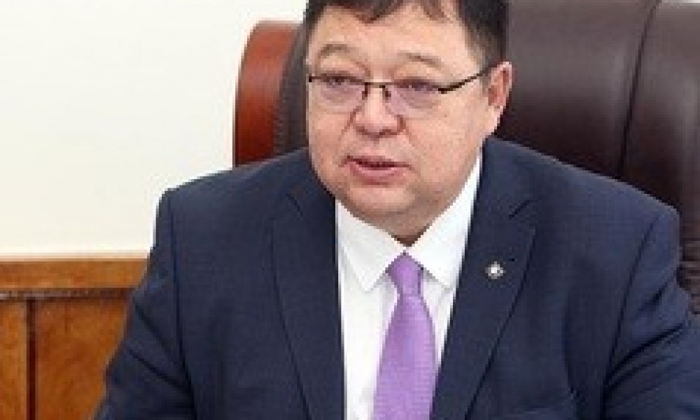 Хөөхийн дон шүгэлчихсэн юм биш биз С.Эрдэнэ даргаа