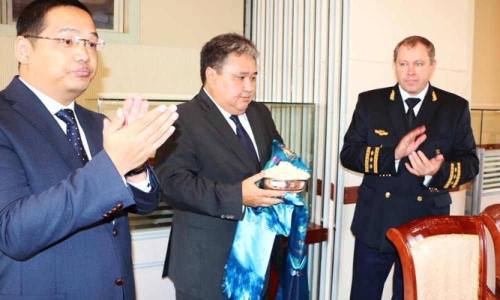 Төмрийн хогон дээр хаях 1000 вагоны төлбөрийг Б.Цогтгэрэл, Д.Жигжиднямаа, Д.Ганбат нарын хэн нь төлөх вэ?